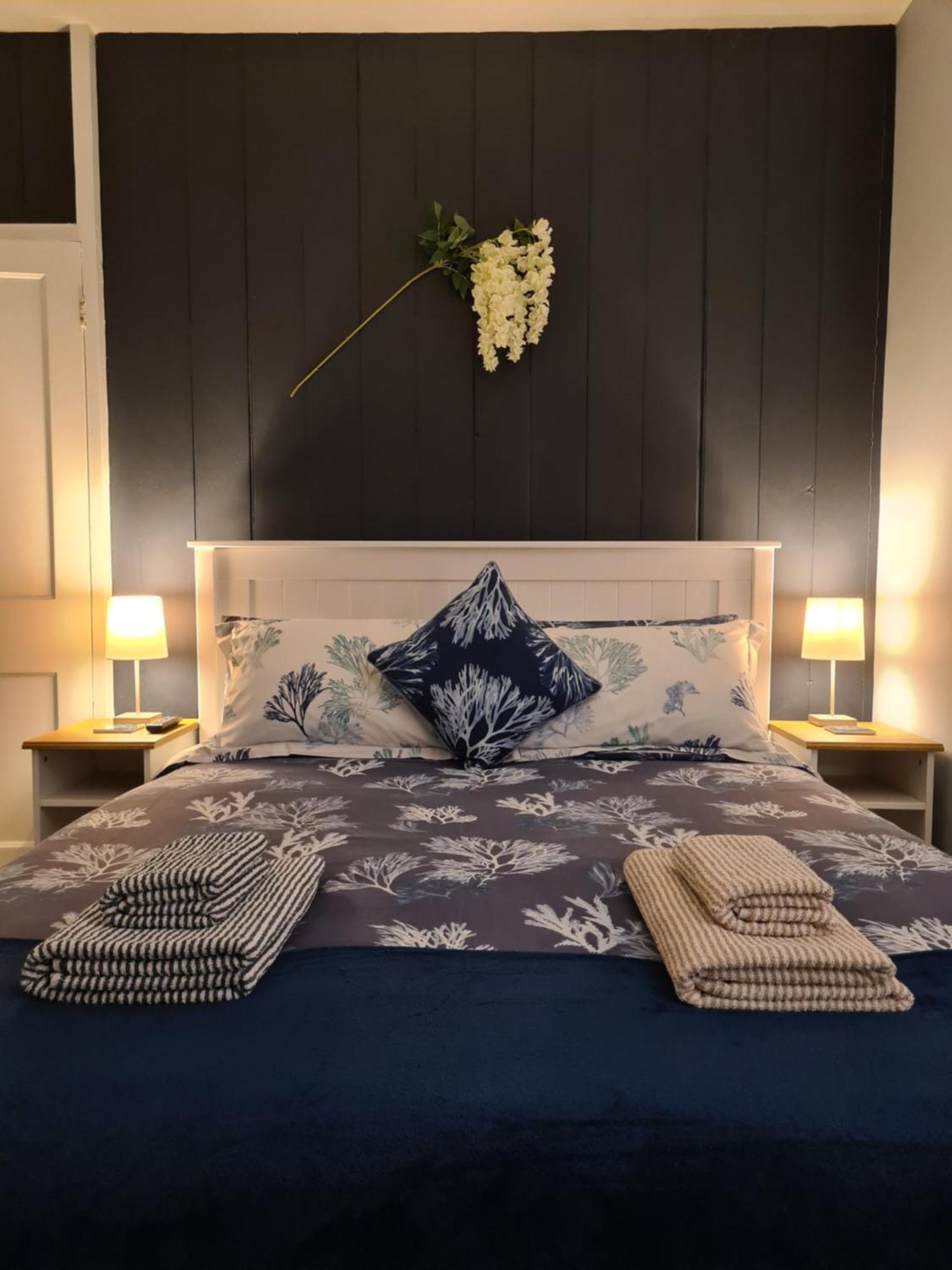 The Hideaway - Luxury Townhouse Villa Wareham Eksteriør bilde