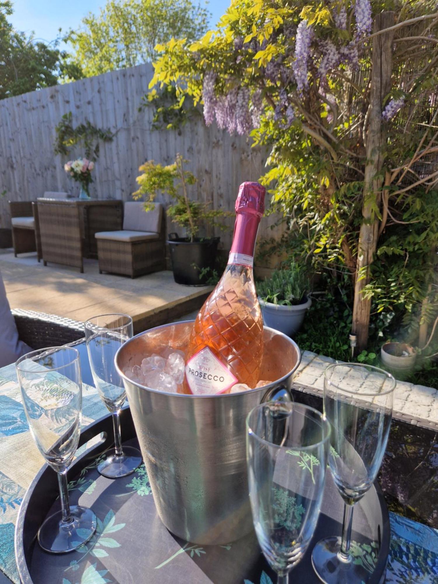 The Hideaway - Luxury Townhouse Villa Wareham Eksteriør bilde